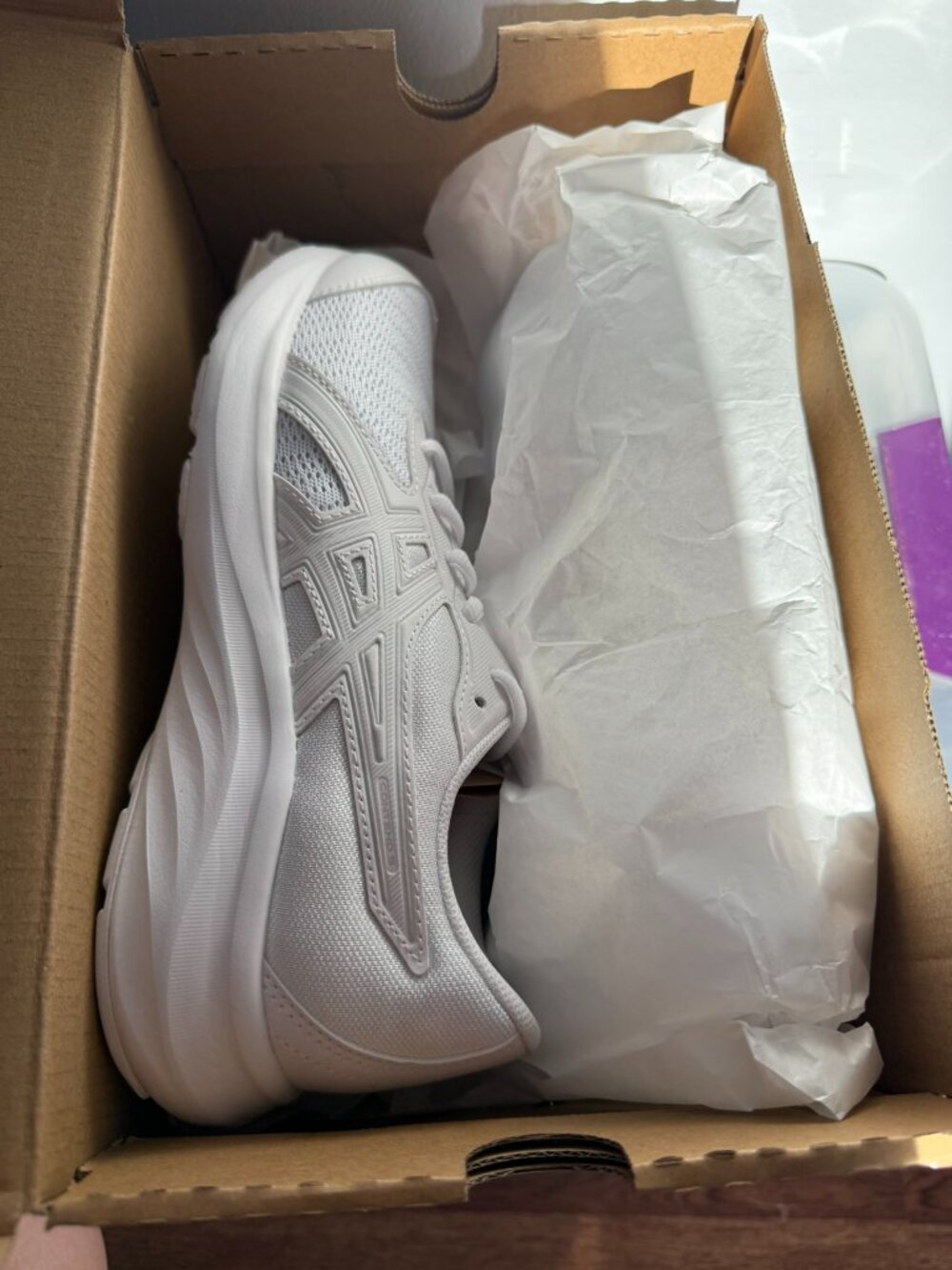 NIB ASICS Contend 9 GS White Glacier Grey Running Shoes | Size 6